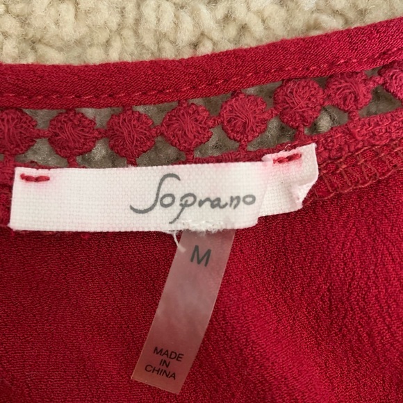 Burgundy cutout peasant top - Picture 5 of 7